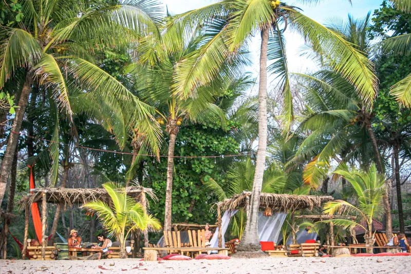 Dating in Costa Rica: The Real Talk on Romance, Machismo, and Protecting Yourself
